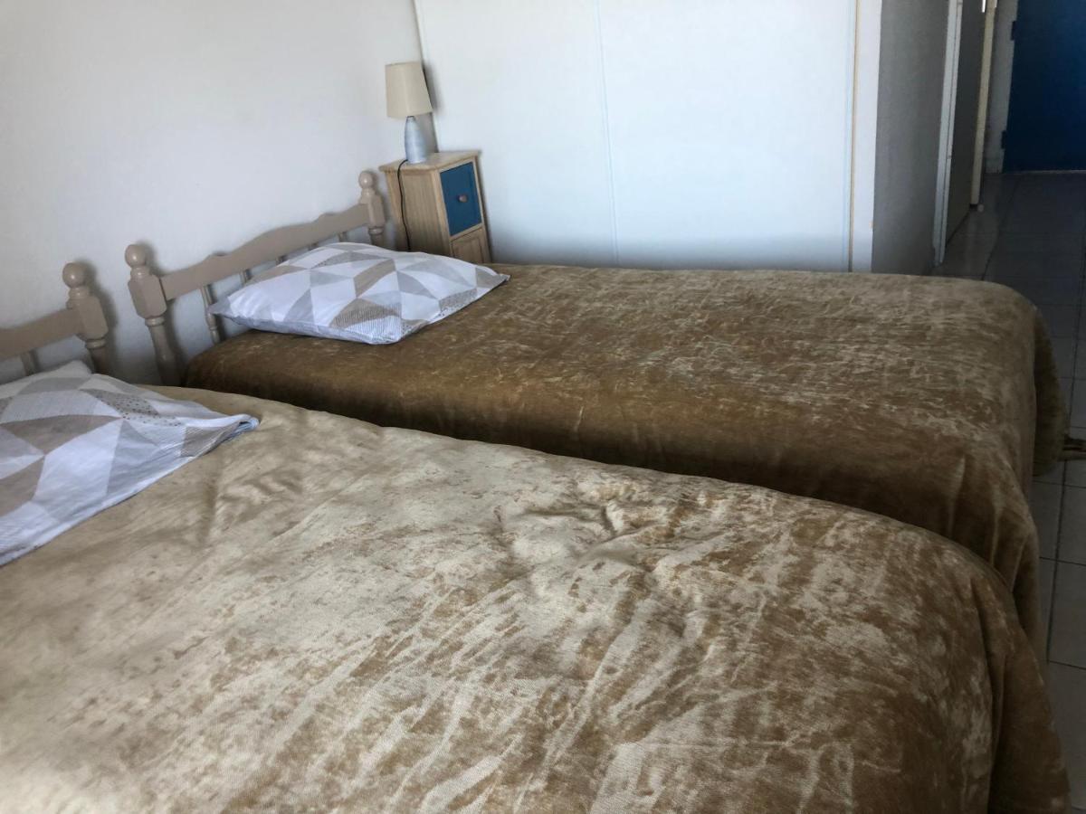Le Jardin De La Plage - T2 - Terrasse Jardin 30M2 - Piscine - Clim- Wifi -Parking Canet-en-Roussillon Kültér fotó
